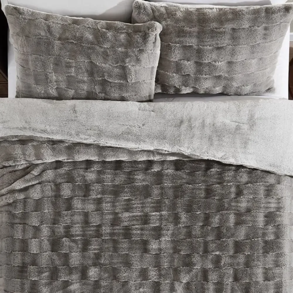 FRYE Faux Fur Comforter Set, 3-piece Set KING SIZE